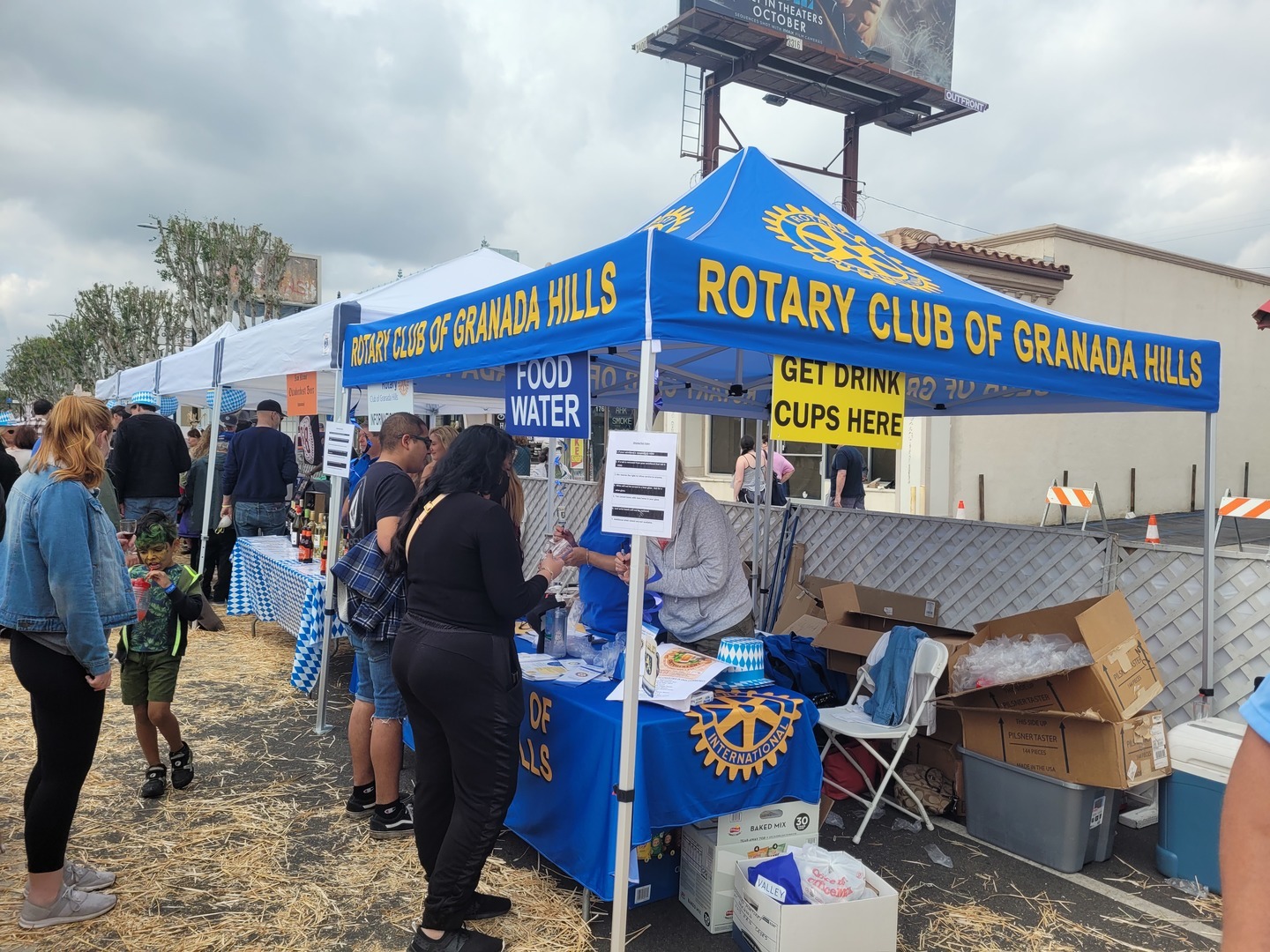 Oktoberfest beer and wine tasting at the Granada Hills Street Faire - Oktoberfest beer and wine tasting at the Granada Hills Street Faire