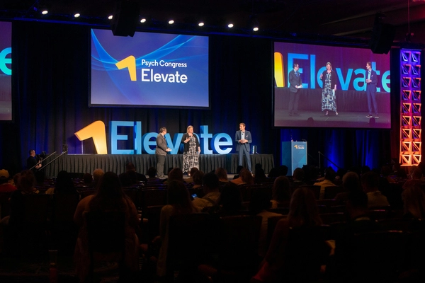 Technology news and reviews image