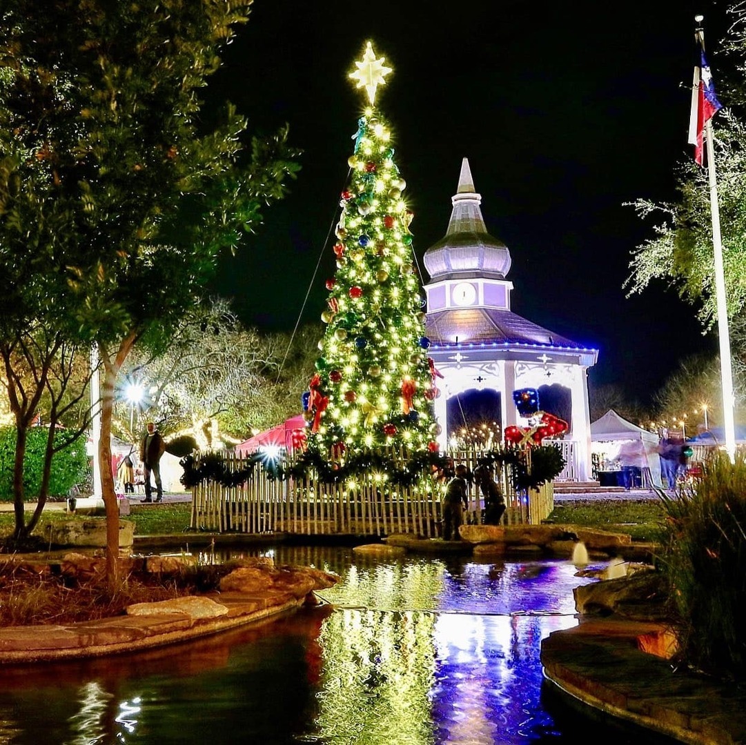Boerne's Dickens on Main - Boerne's Dickens on Main