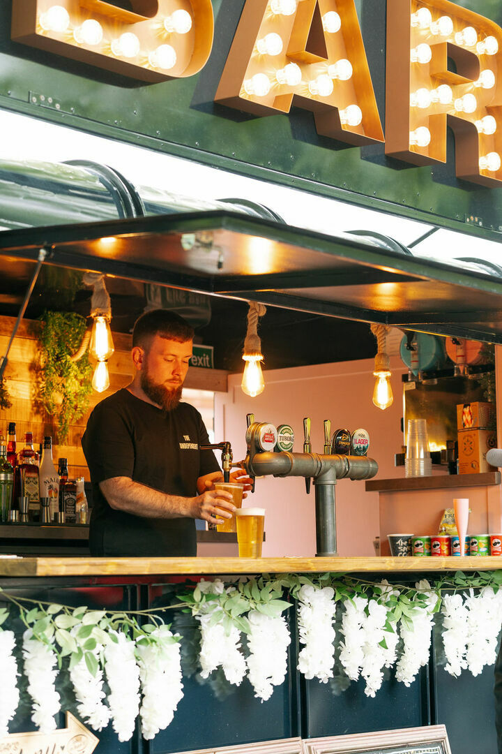 Leigh Feast - Leigh Feast